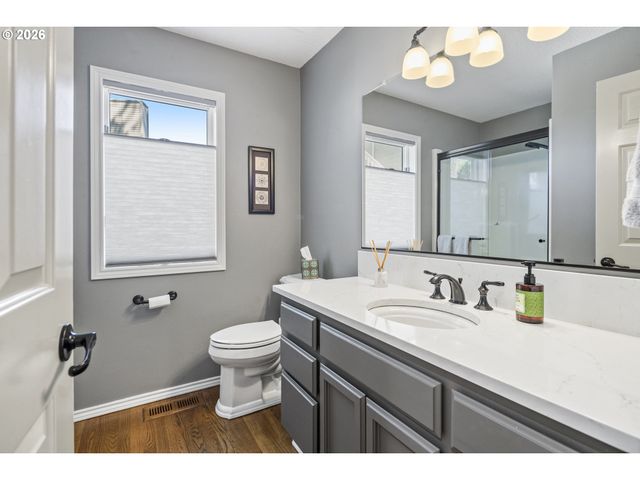 2105 CLUB HOUSE Dr, West Linn, OR 97068