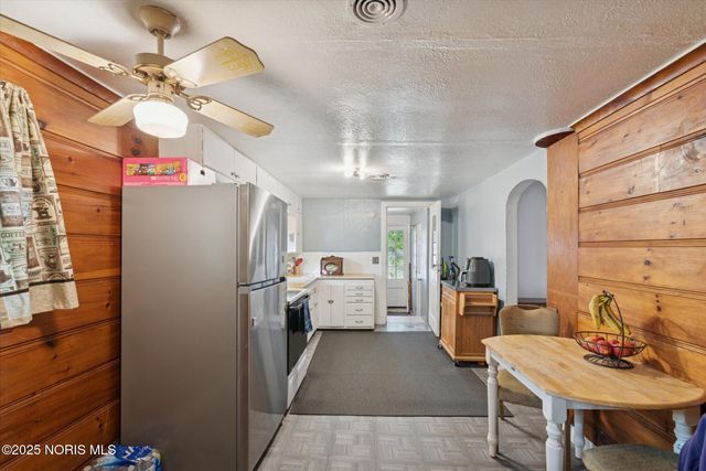 5327 Oldham Drive, Toledo, OH 43613