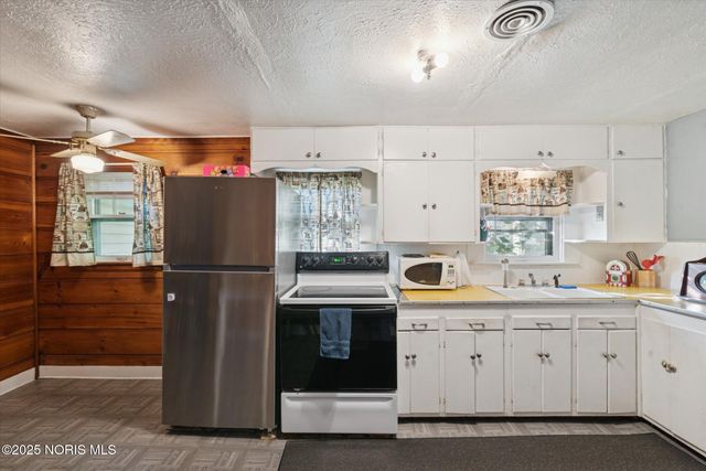 5327 Oldham Drive, Toledo, OH 43613