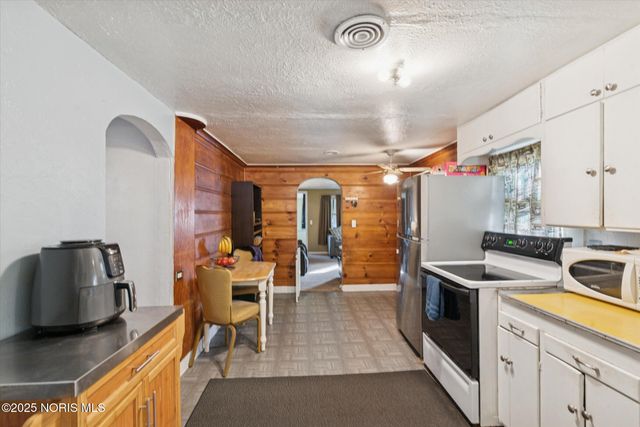 5327 Oldham Drive, Toledo, OH 43613