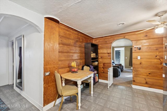 5327 Oldham Drive, Toledo, OH 43613