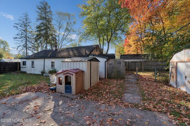 5327 Oldham Drive, Toledo, OH 43613