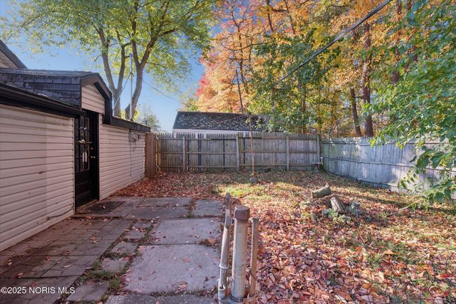 5327 Oldham Drive, Toledo, OH 43613