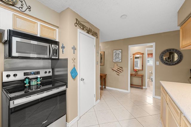 15602 Fir Road, Santa Fe, TX 77517