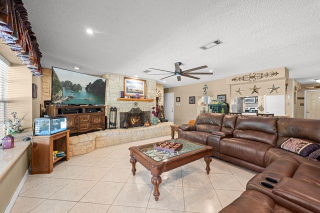 15602 Fir Road, Santa Fe, TX 77517