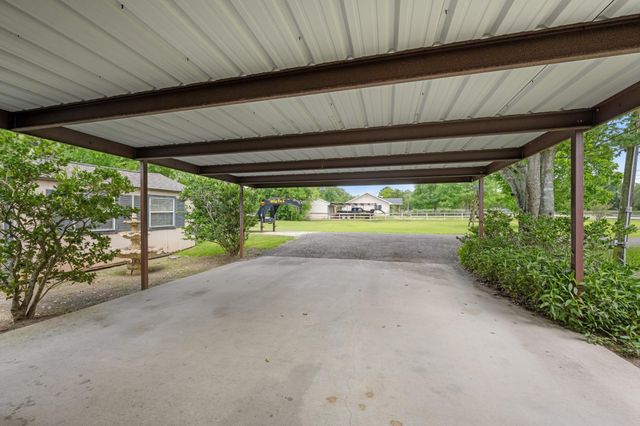 15602 Fir Road, Santa Fe, TX 77517