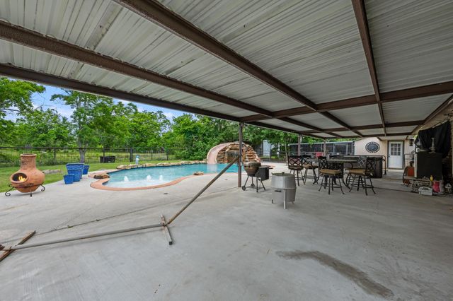 15602 Fir Road, Santa Fe, TX 77517
