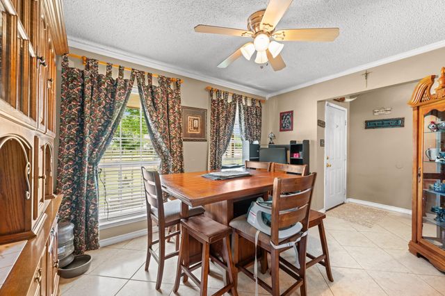 15602 Fir Road, Santa Fe, TX 77517