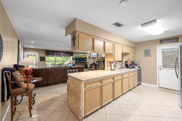 15602 Fir Road, Santa Fe, TX 77517