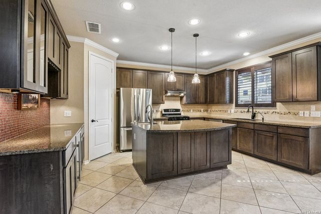 17718 Via Del Oro, San Antonio, TX 78257
