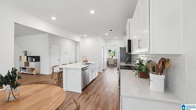 5799 RIDGELINE DRIVE, Bessemer, AL 35022