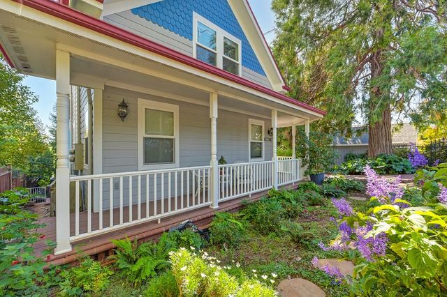 274 Huntley Ave, Auburn, CA 95603