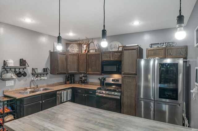 1917 County Road 28, Auburn, IN 46706