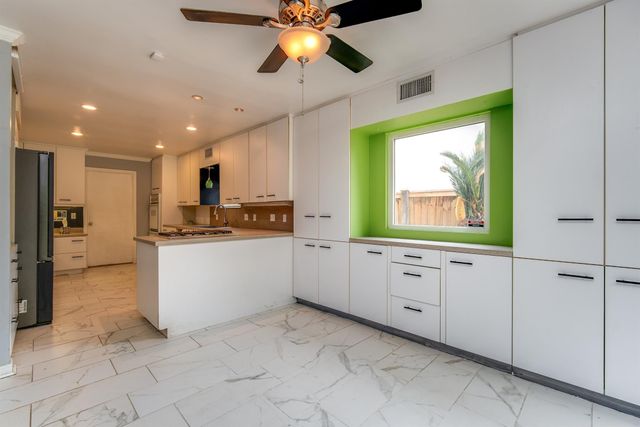 3927 Pleasant Valley Drive, Missouri City, TX 77459