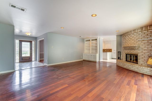 3927 Pleasant Valley Drive, Missouri City, TX 77459