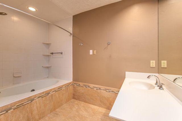 3927 Pleasant Valley Drive, Missouri City, TX 77459