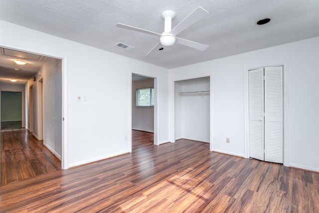 3927 Pleasant Valley Drive, Missouri City, TX 77459