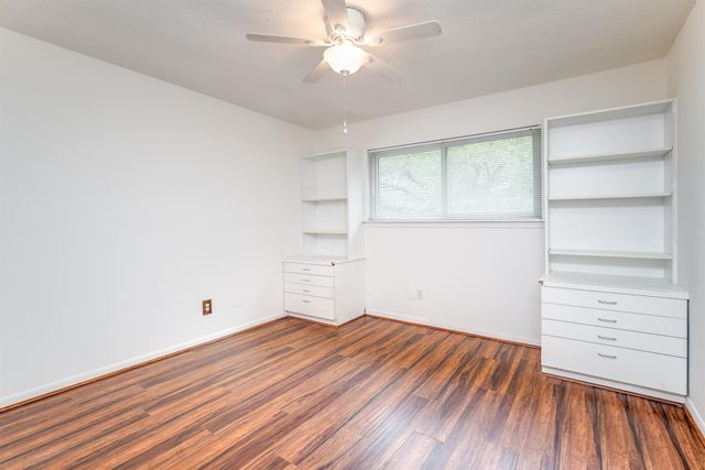 3927 Pleasant Valley Drive, Missouri City, TX 77459
