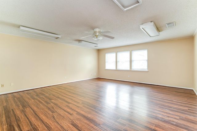 3927 Pleasant Valley Drive, Missouri City, TX 77459
