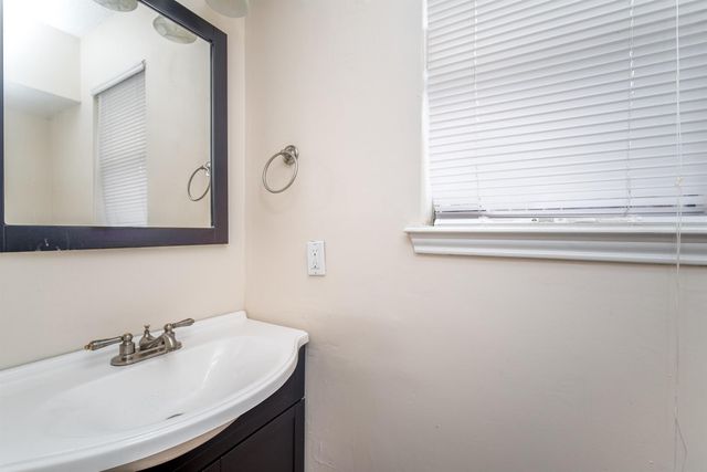3927 Pleasant Valley Drive, Missouri City, TX 77459
