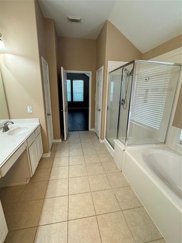 3219 Witney Way, Fresno, TX 77545