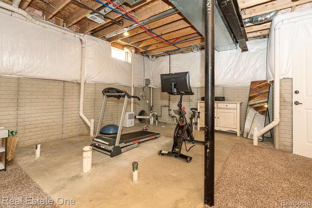 1571 Ruffner Avenue, Birmingham, MI 48009