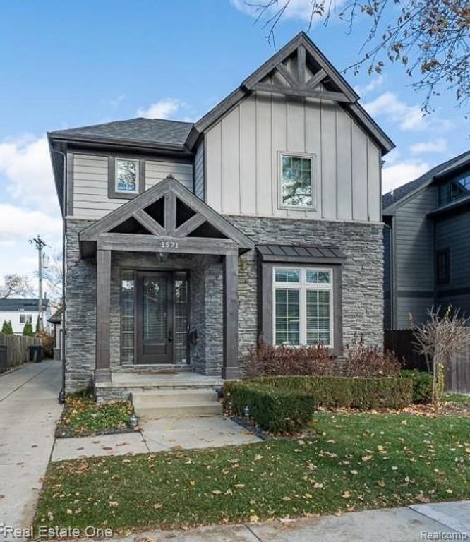 1571 Ruffner Avenue, Birmingham, MI 48009