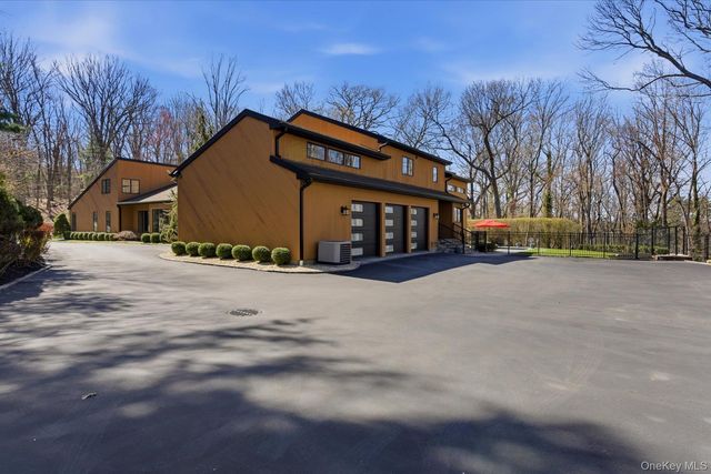 9 Watercrest Court, Head Of The Harbor, NY 11780