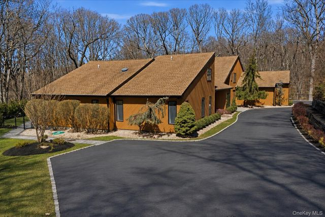 9 Watercrest Court, Head Of The Harbor, NY 11780