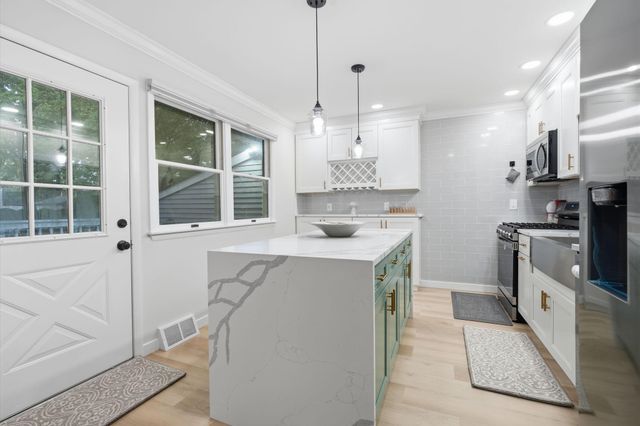 63 BAKER BLVD, Marlton, NJ 08053