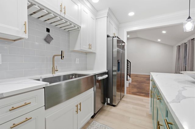 63 BAKER BLVD, Marlton, NJ 08053