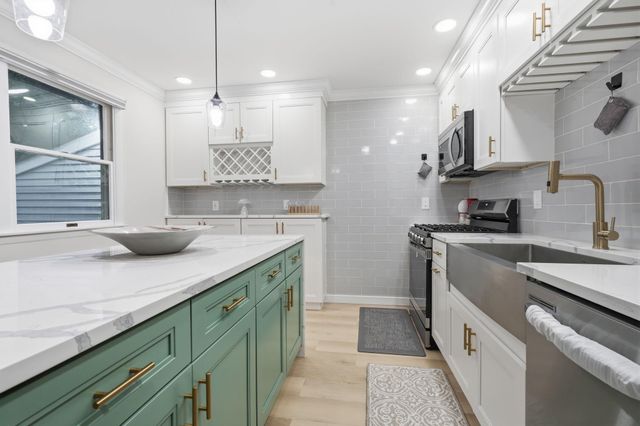 63 BAKER BLVD, Marlton, NJ 08053