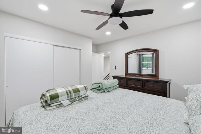 63 BAKER BLVD, Marlton, NJ 08053