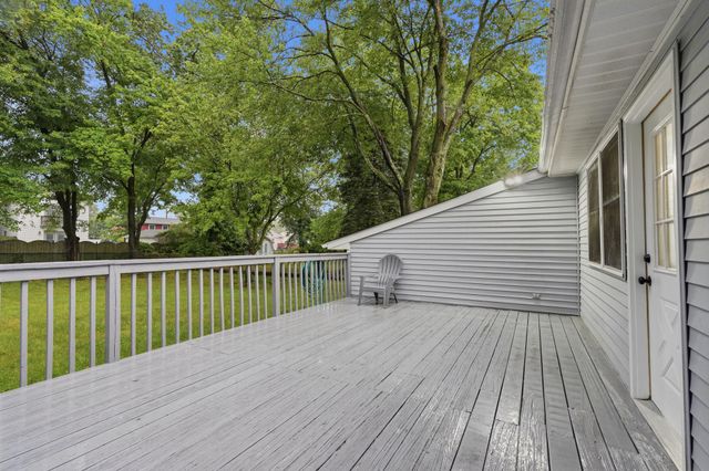 63 BAKER BLVD, Marlton, NJ 08053