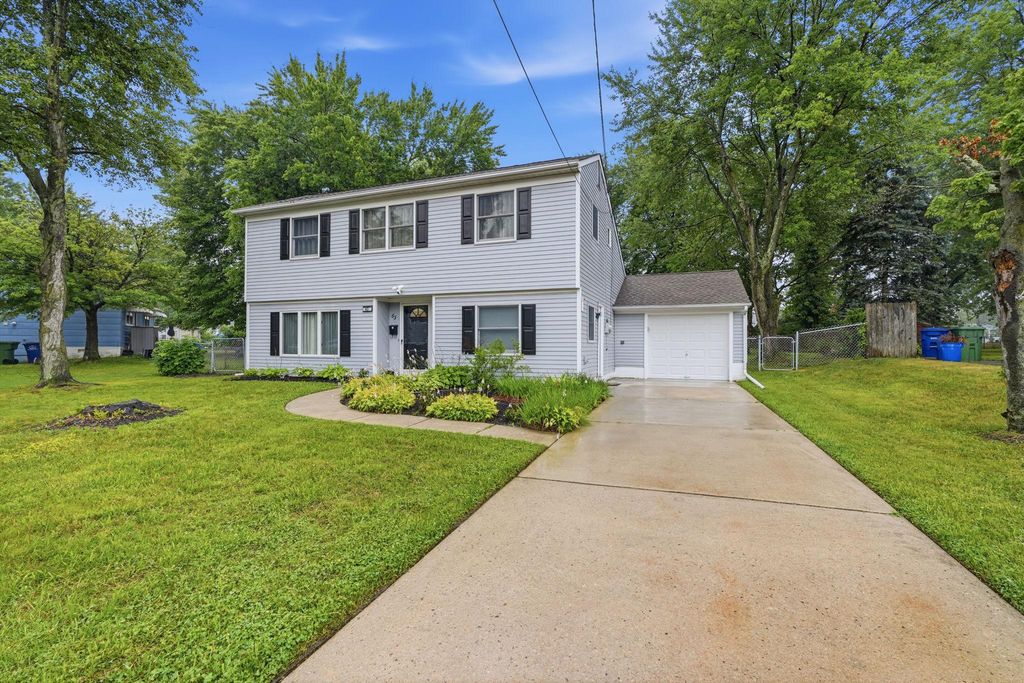 63 BAKER BLVD, Marlton, NJ 08053