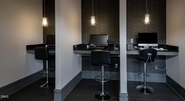 200 Perkins Drive D1, Chapel Hill, NC 27514