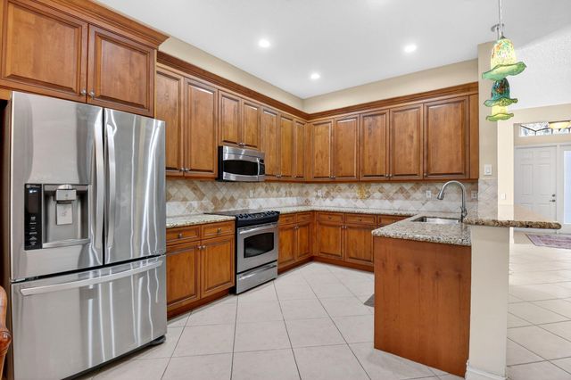 7420 Twin Falls Drive, Boynton Beach, FL 33437