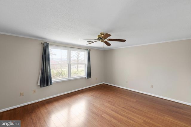25 NELSON LN, Berkeley Springs, WV 25411