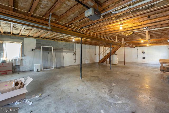 25 NELSON LN, Berkeley Springs, WV 25411
