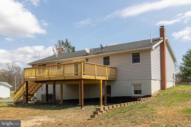 25 NELSON LN, Berkeley Springs, WV 25411
