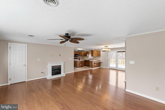 25 NELSON LN, Berkeley Springs, WV 25411