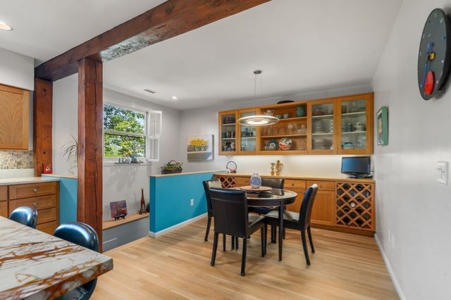 563 Boylston Street 563, Brookline, MA 02445