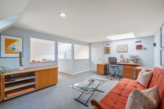563 Boylston Street 563, Brookline, MA 02445