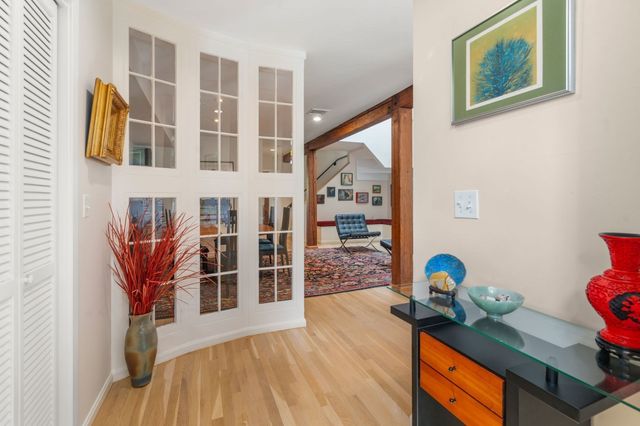 563 Boylston Street 563, Brookline, MA 02445