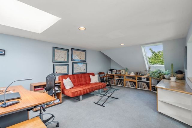 563 Boylston Street 563, Brookline, MA 02445