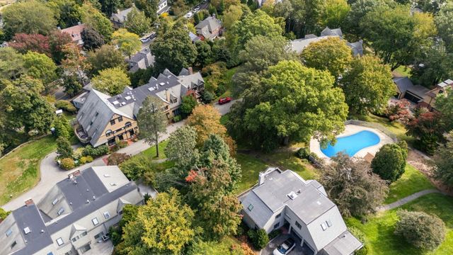 563 Boylston Street 563, Brookline, MA 02445