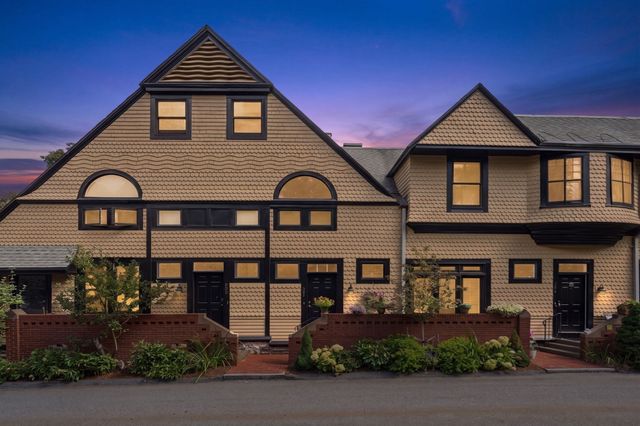563 Boylston Street 563, Brookline, MA 02445