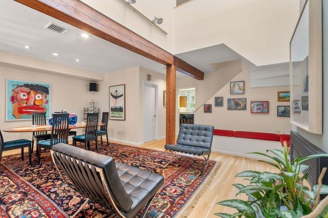 563 Boylston Street 563, Brookline, MA 02445