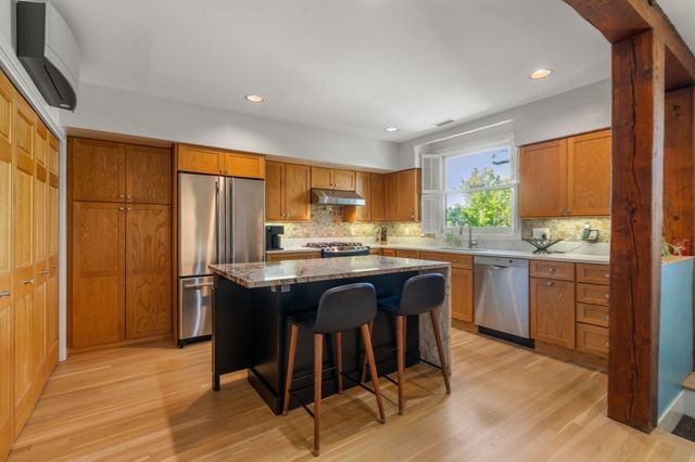 563 Boylston Street 563, Brookline, MA 02445