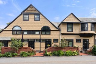 563 Boylston Street 563, Brookline, MA 02445